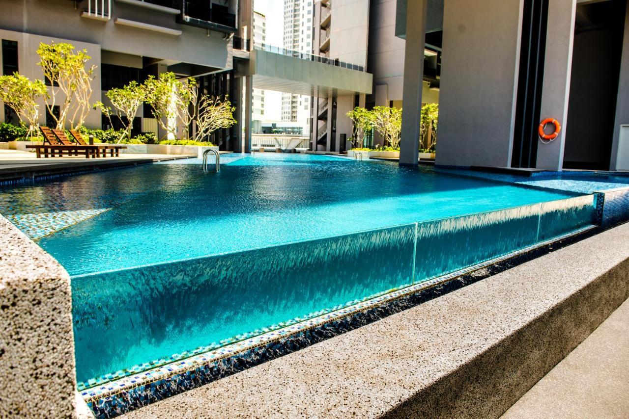 Imperio Residence With Private Bathtub By Lets Stay Malacca Esterno foto